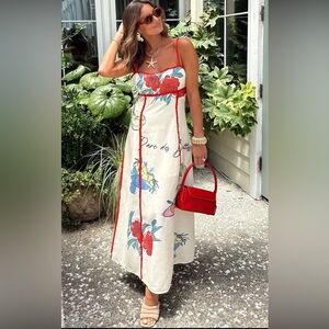 Vestique Best Kept secret Maxi dress